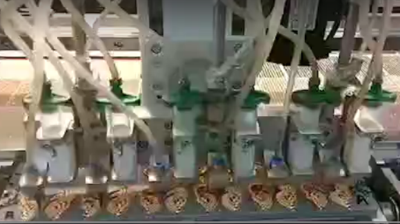 視覺點膠機